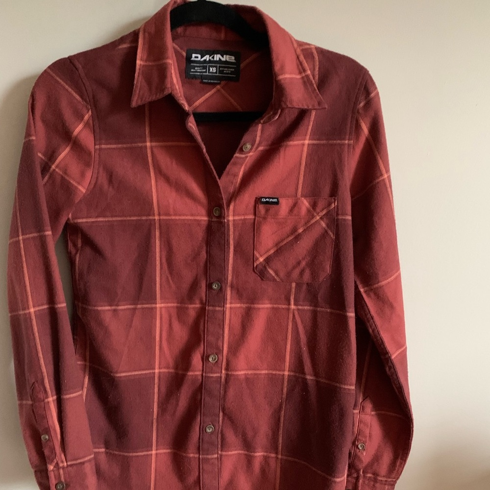 NWOT Dakine Plaid Button-up Mountain Biking shirt